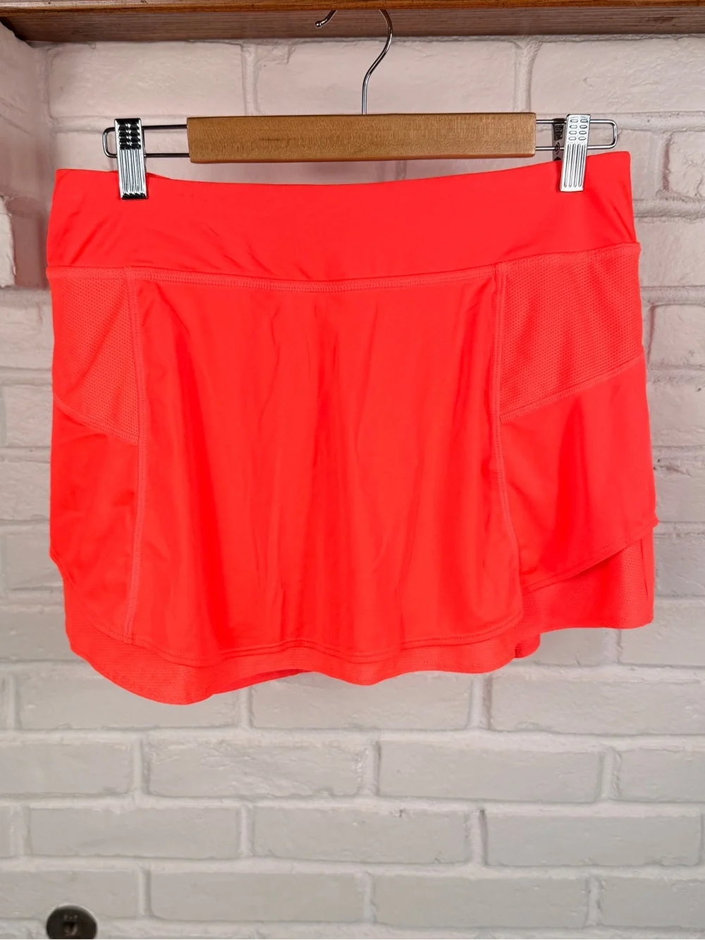 Athleta Tennis Skort Skirt Womens Medium Neon Coral Athletic Running Golf Skirt - Picture 1 of 6